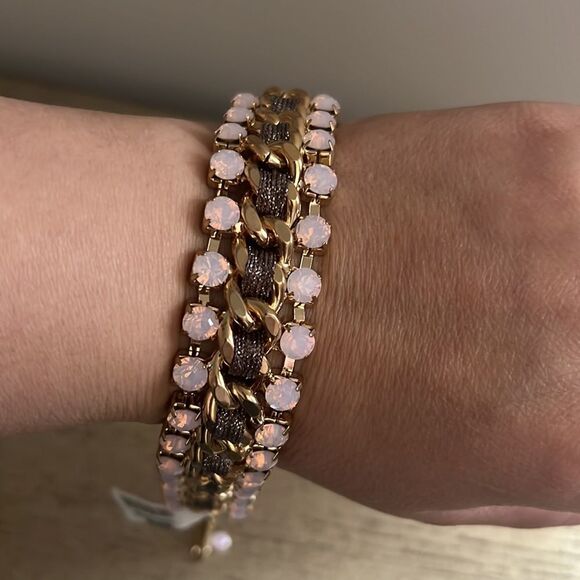 Pink stone bracelet 💕 - Picture 7 of 7